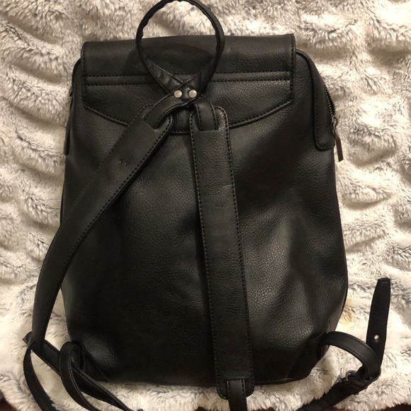 Matt & Nat Women's Black Peltola Backpack - Picture 3 of 6